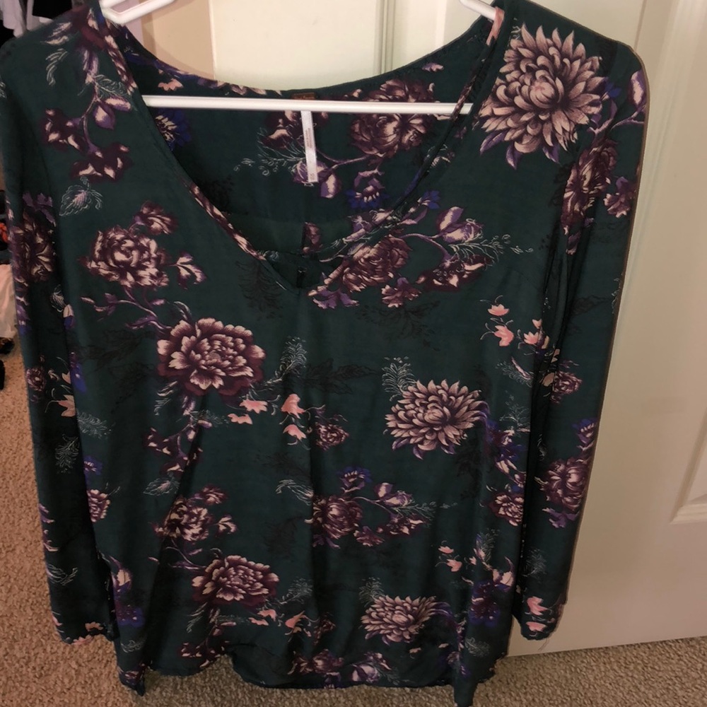 Free People high low long sleeve v neck shirt